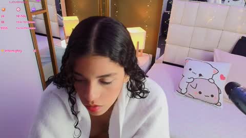 Anahi  online show from 03-06-25, 08:27