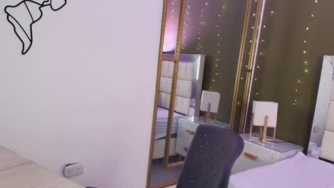 Anahi  online show from 09-30-25, 07:30