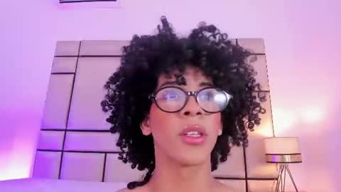Snapshot of anahia_sexygirl chatting on 06-20-26, 04:37 Anahia online show from 06-20-26, 04:37