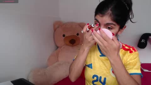 Anahi Browns online show from 07-07-26, 06:45
