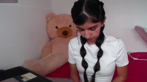 Anahi Browns online show from 07-16-26, 05:08