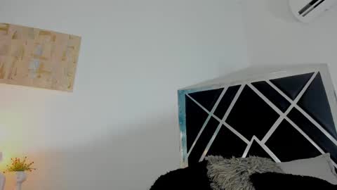 Snapshot of anahidolls chatting on 03-03-25, 12:48 Anah online show from 03-03-25, 12:48