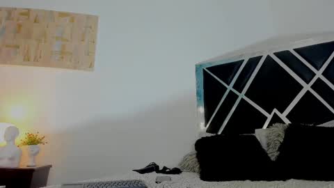 Snapshot of anahidolls chatting on 03-10-25, 01:10 Anah online show from 03-10-25, 01:10