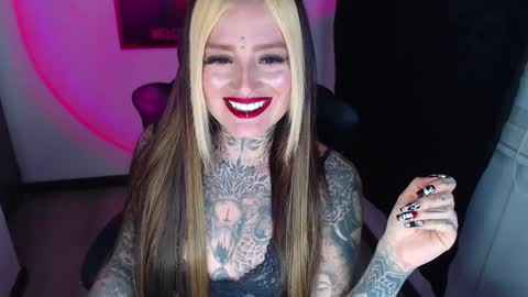 Snapshot of anai_gomez chatting on 12-17-24, 10:11 Callme Mistress Ani online show from 12-17-24, 10:11