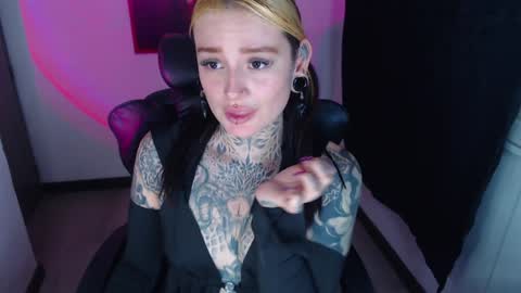 Snapshot of anai_gomez chatting on 01-07-25, 11:03 Callme Mistress Ani online show from 01-07-25, 11:03