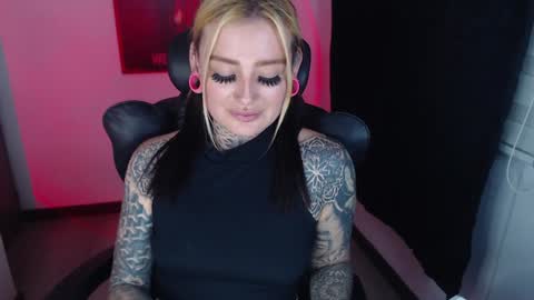 Snapshot of anai_gomez chatting on 01-31-25, 12:06 Callme Mistress Ani online show from 01-31-25, 12:06