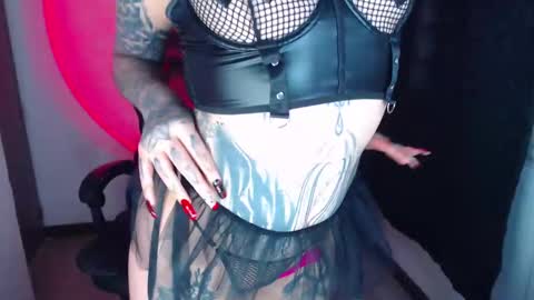 Snapshot of anai_gomez chatting on 02-10-25, 09:15 Callme Mistress Ani online show from 02-10-25, 09:15