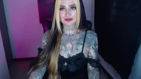 Snapshot of anai_gomez chatting on 02-20-25, 09:53 Callme Mistress Ani online show from 02-20-25, 09:53