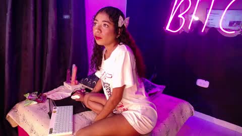 anais  cooper  online show from 12-12-24, 06:53