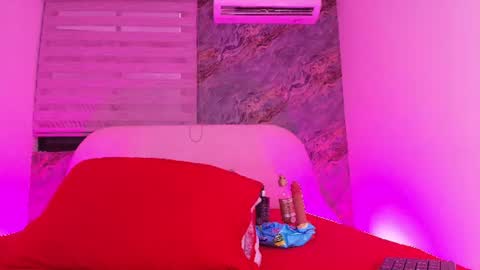 Snapshot of anais_delorme chatting on 07-09-26, 11:58 Vaiolet colls online show from 07-09-26, 11:58