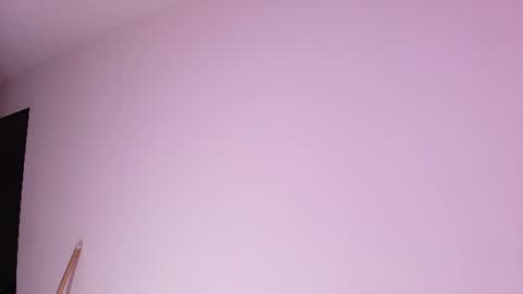 Snapshot of anais_delorme chatting on 07-28-26, 06:20 Vaiolet colls online show from 07-28-26, 06:20