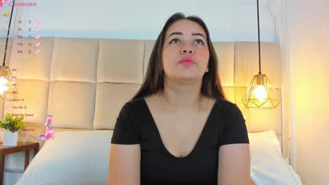 Snapshot of anaisclarkx chatting on 12-03-24, 11:22 Anais clark online show from 12-03-24, 11:22