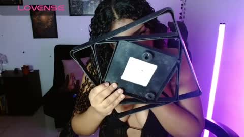 Snapshot of anakiss1 chatting on 05-17-26, 11:45 help me to get 100 thumps up online show from 05-17-26, 11:45