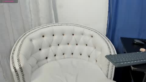 analia18  online show from 02-08-25, 04:04