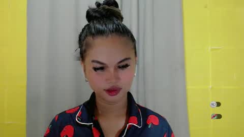 Snapshot of anaruru_ chatting on 01-17-25, 07:30 ANA online show from 01-17-25, 07:30