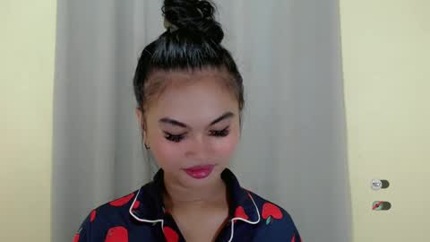 Snapshot of anaruru_ chatting on 01-25-25, 08:42 ANA online show from 01-25-25, 08:42