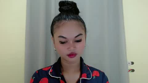 Snapshot of anaruru_ chatting on 01-27-25, 02:46 ANA online show from 01-27-25, 02:46