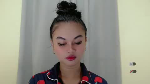 Snapshot of anaruru_ chatting on 01-31-25, 08:43 ANA online show from 01-31-25, 08:43