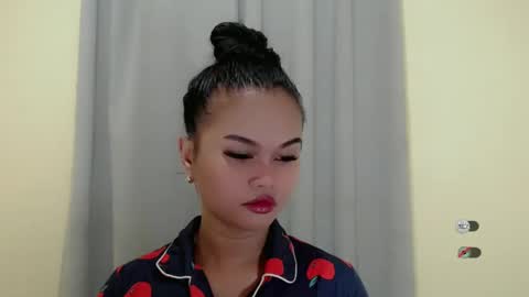 Snapshot of anaruru_ chatting on 02-05-25, 03:20 ANA online show from 02-05-25, 03:20