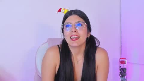 Anastacia online show from 12-17-25, 05:35