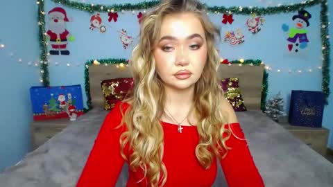 anastacyyellig online show from 12-31-24, 06:27