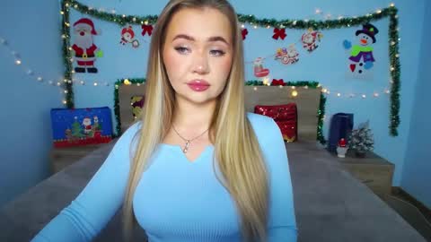 anastacyyellig online show from 01-06-25, 12:05