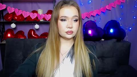 anastacyyellig online show from 02-03-25, 04:14