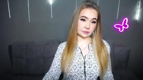 anastacyyellig online show from 04-20-26, 06:53