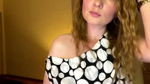Ana online show from 06-09-26, 11:49