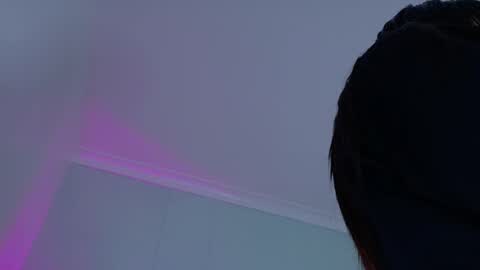 Kendra  online show from 10-26-25, 12:22