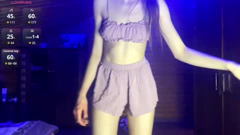 Ashley Cooper online show from 11-19-25, 05:46