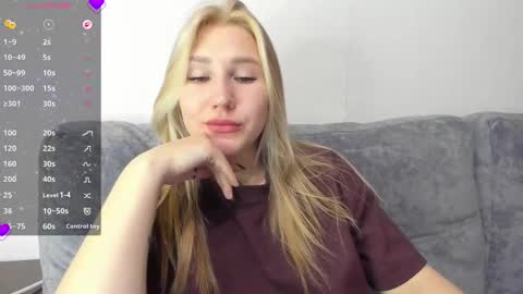 Snapshot of and1sa chatting on 01-15-26, 06:33 Andisa online show from 01-15-26, 06:33