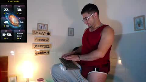 Snapshot of andders_ chatting on 05-20-26, 01:23 Anders online show from 05-20-26, 01:23