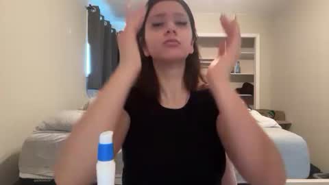anditspinkxo online show from 06-10-26, 05:23