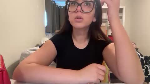 anditspinkxo online show from 06-16-26, 05:15