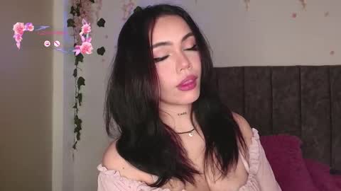 Snapshot of andra_rosse chatting on 04-30-26, 05:47 Andra de la Rosse online show from 04-30-26, 05:47