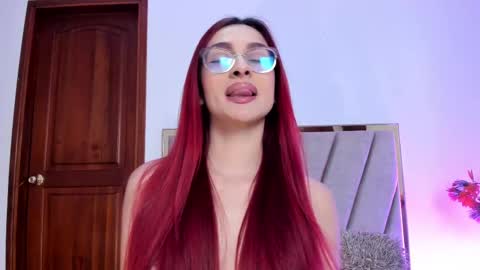 Andra Cyrus online show from 09-12-25, 11:43