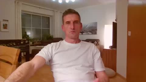 Snapshot of andre029 chatting on 12-01-24, 10:10 Name online show from 12-01-24, 10:10