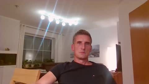 Snapshot of andre029 chatting on 09-11-25, 07:14 Name online show from 09-11-25, 07:14