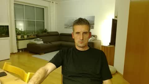Snapshot of andre029 chatting on 11-28-25, 09:17 Name online show from 11-28-25, 09:17