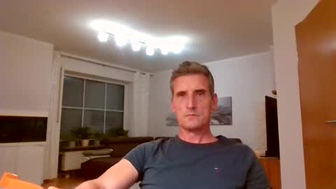 Snapshot of andre029 chatting on 07-23-26, 06:39 Name online show from 07-23-26, 06:39
