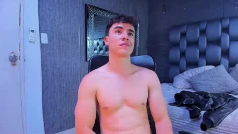 Andre Parker online show from 01-05-25, 02:06