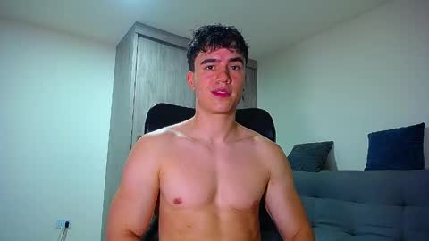 Snapshot of andre_parker chatting on 05-08-26, 01:11 Andre Parker online show from 05-08-26, 01:11