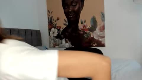 Snapshot of andre_sky_ chatting on 09-21-25, 07:48 A l e online show from 09-21-25, 07:48
