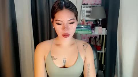 Snapshot of andrea06121998 chatting on 06-08-26, 04:40 andrea06121998 online show from 06-08-26, 04:40