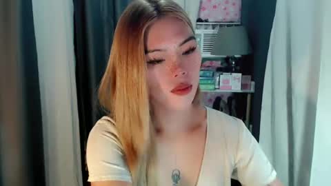 Snapshot of andrea06121998 chatting on 06-16-26, 05:04 andrea06121998 online show from 06-16-26, 05:04