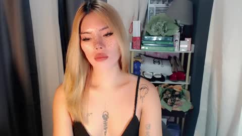 Snapshot of andrea06121998 chatting on 07-28-26, 03:21 andrea06121998 online show from 07-28-26, 03:21