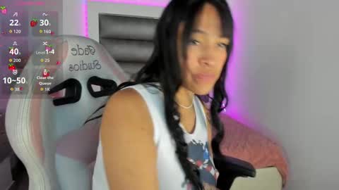Snapshot of andrea_brunette_ chatting on 09-09-25, 01:43 andrea_brunette_ online show from 09-09-25, 01:43