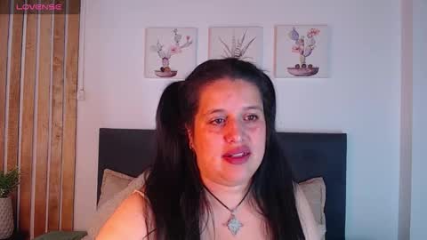 Snapshot of andrea_secret_ chatting on 10-09-25, 02:26 ANDREA online show from 10-09-25, 02:26