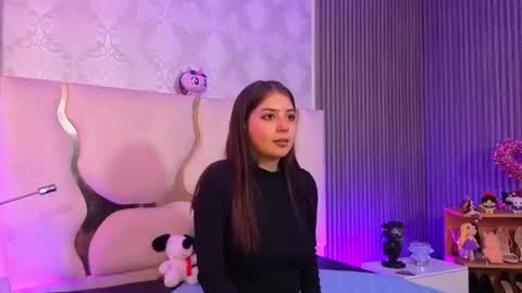 andrea_tay1 online show from 07-28-26, 07:15